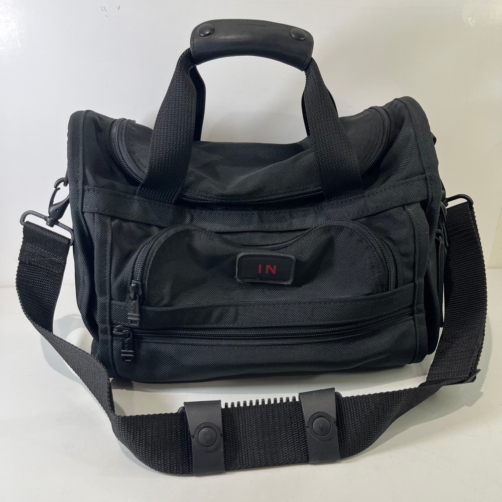 Vtg Tumi Duffle Bag Black Ballistic Nylon Travel Luggage Carry On Utility USA